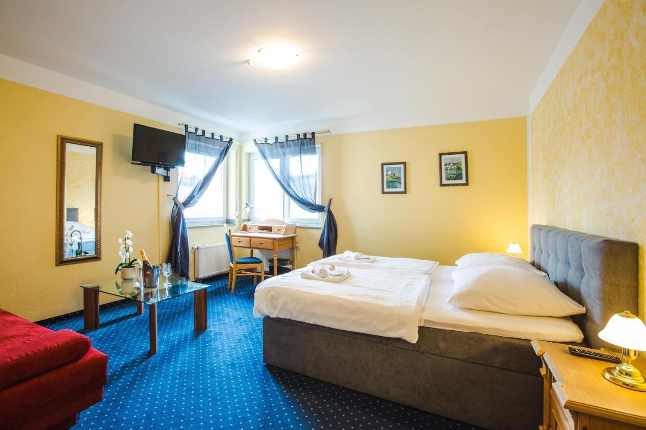 Hotel Altstadt Wassenberg Екстериор снимка