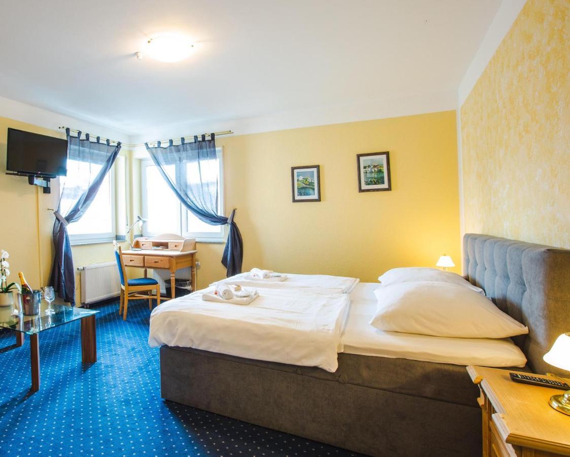 Hotel Altstadt Wassenberg Стая снимка