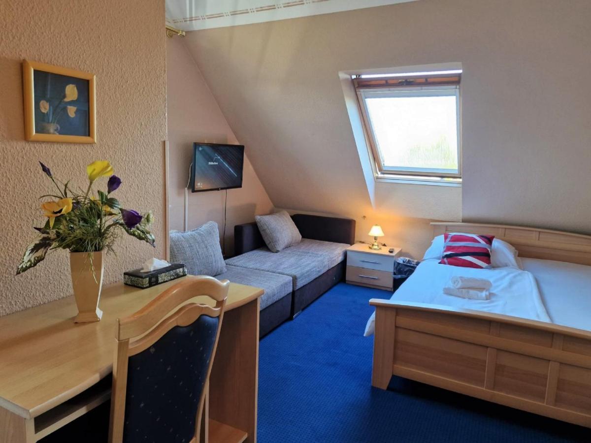 Hotel Altstadt Wassenberg Екстериор снимка