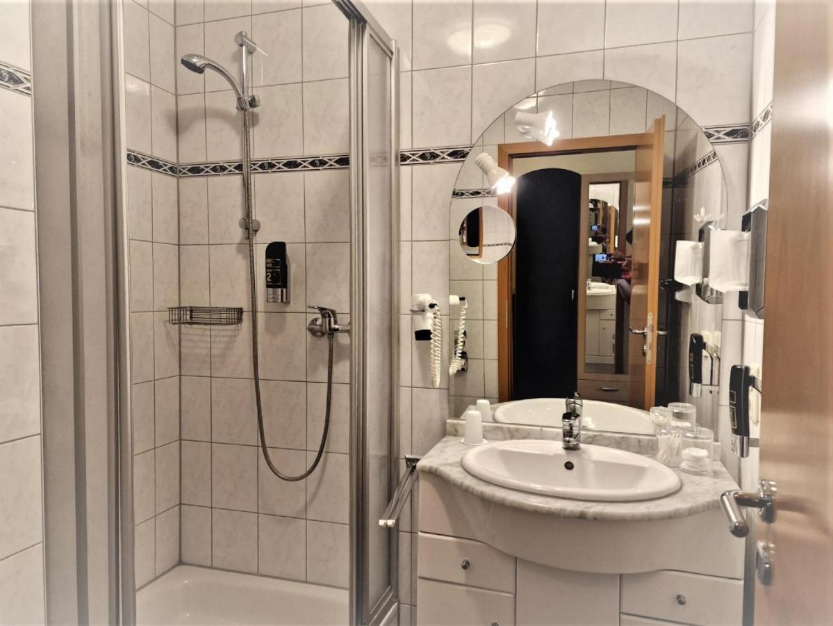Hotel Altstadt Wassenberg Стая снимка